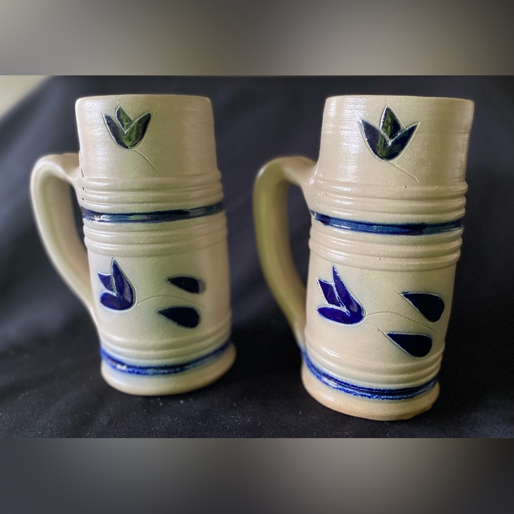 Williamsburg Pottery Stoneware Salt Glazed Coffee Mugs (2) Tankard Stein Flower